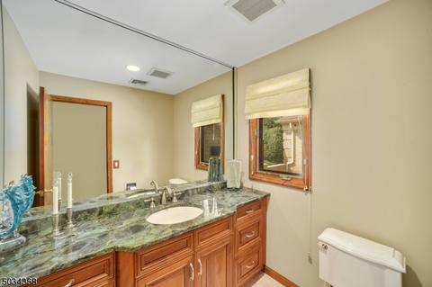 88 Tree Top Dr, Springfield, NJ 07081 photo 17