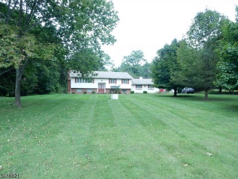 34 Johnson Rd, Hackettstown, NJ 07840 photo 1