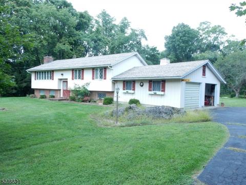 34 Johnson Rd, Hackettstown, NJ 07840 photo 2