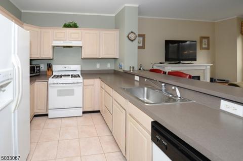 152 Carter Rd, Haskell, NJ 07420 photo 5