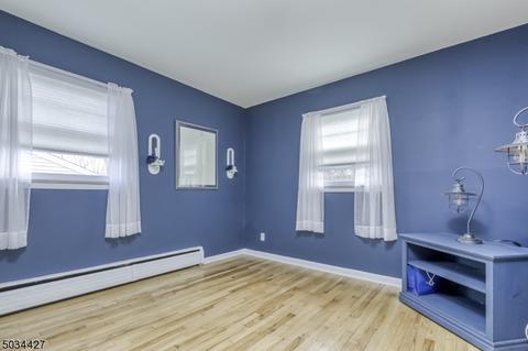 126 E Prospect St, Waldwick, NJ 07463 photo 17