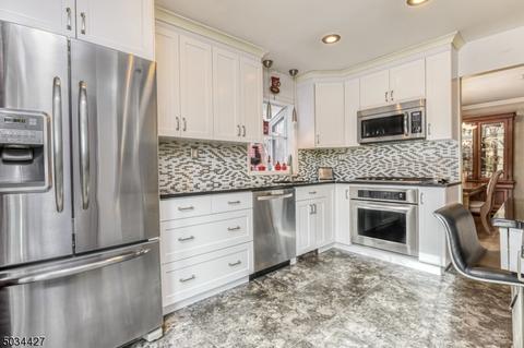 126 E Prospect St, Waldwick, NJ 07463 photo 12