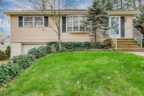 126 E Prospect St, Waldwick, NJ 07463 photo 1