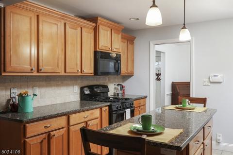 87 Oneida Ave, North Plainfield, NJ 07060 photo 11