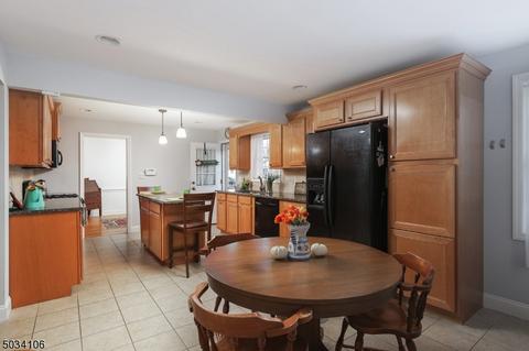 87 Oneida Ave, North Plainfield, NJ 07060 photo 10