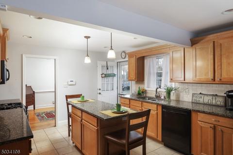 87 Oneida Ave, North Plainfield, NJ 07060 photo 9