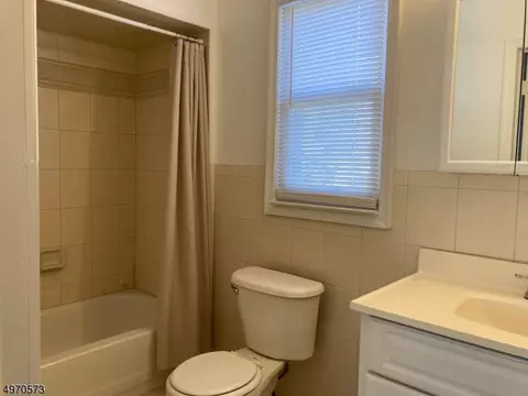 313 Plainfield Ave, Edison, NJ 08817 photo 10