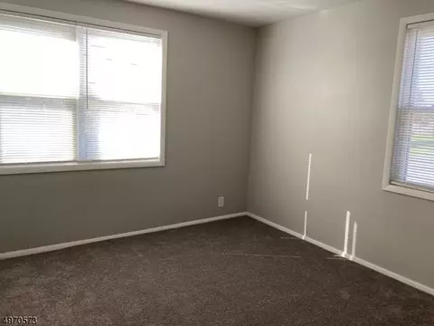 313 Plainfield Ave, Edison, NJ 08817 photo 9
