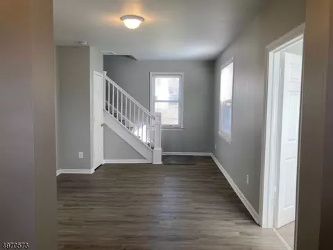 313 Plainfield Ave, Edison, NJ 08817 photo 3
