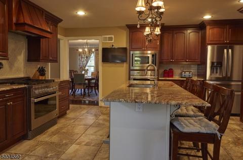 4 Bodie Rd, Wayne, NJ 07470 photo 6