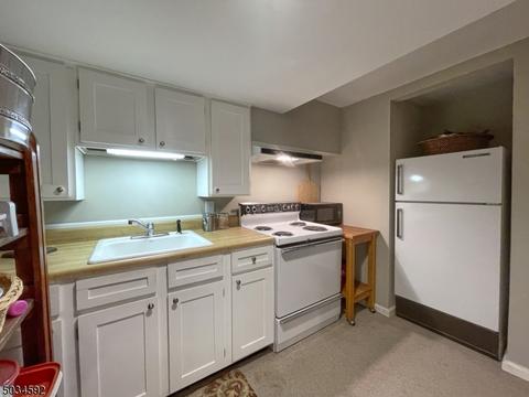 4 Bodie Rd, Wayne, NJ 07470 photo 24