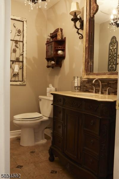 4 Bodie Rd, Wayne, NJ 07470 photo 13