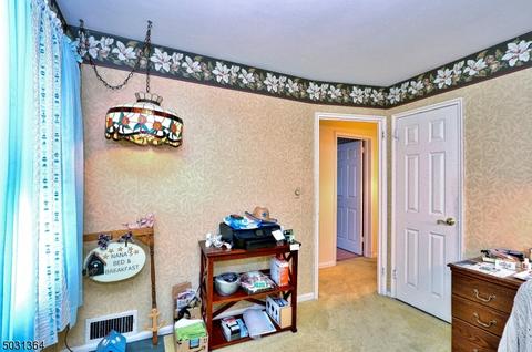 452 Blanchard Ter, Hackensack, NJ 07601 photo 12