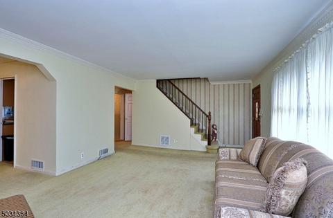 452 Blanchard Ter, Hackensack, NJ 07601 photo 4