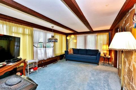 452 Blanchard Ter, Hackensack, NJ 07601 photo 9
