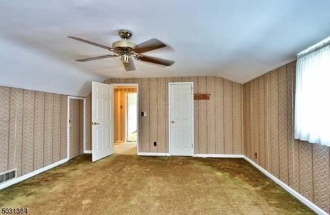 452 Blanchard Ter, Hackensack, NJ 07601 photo 17