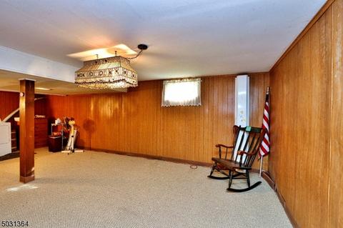 452 Blanchard Ter, Hackensack, NJ 07601 photo 21