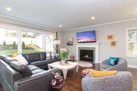 57 Locust Ave, Millburn, NJ 07041 photo 8