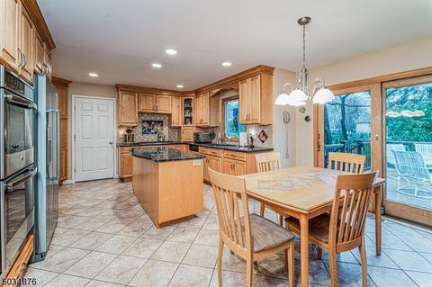28 Wilkinson Rd, Randolph, NJ 07869 photo 4