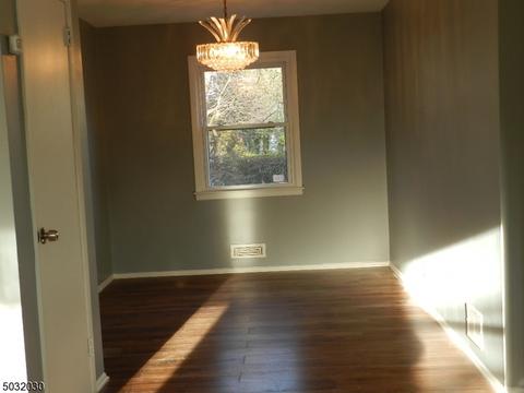 4 Warwick Rd, Hillside, NJ 07205 photo 3