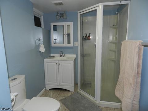 4 Warwick Rd, Hillside, NJ 07205 photo 17