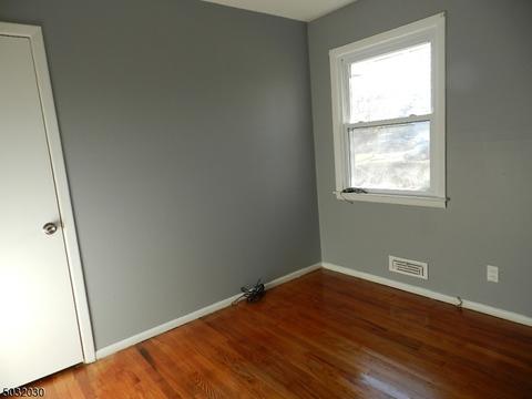 4 Warwick Rd, Hillside, NJ 07205 photo 11