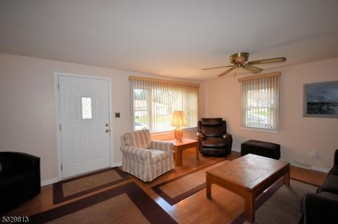 6 Beech St, Stanhope, NJ 07874 photo 3