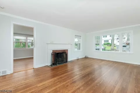 41 Parkview Ter, Summit, NJ 07901 photo 2