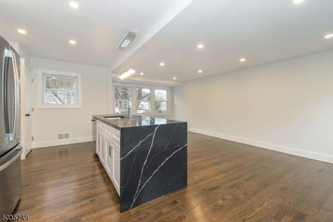 81 Brook Dr, Dover, NJ 07801 photo 4