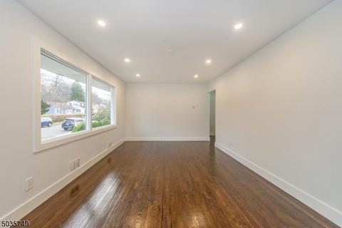 81 Brook Dr, Dover, NJ 07801 photo 9