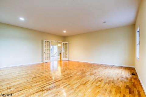 39 Thomas Ter, Wayne, NJ 07470 photo 15