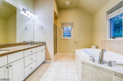 39 Thomas Ter, Wayne, NJ 07470 photo 22
