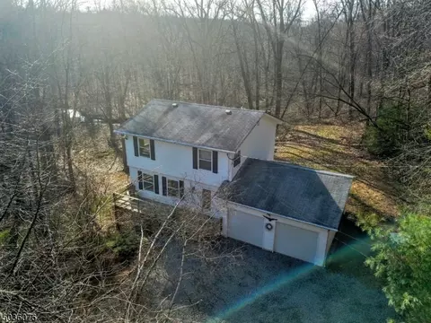 205 E Mill Rd, Long Valley, NJ 07853 photo 3