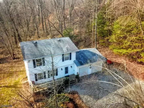 205 E Mill Rd, Long Valley, NJ 07853 photo 19