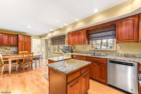 1 Conifer Dr, Mendham, NJ 07945 photo 3