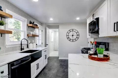 921 Carnegie Ave, Plainfield, NJ 07060 photo 9