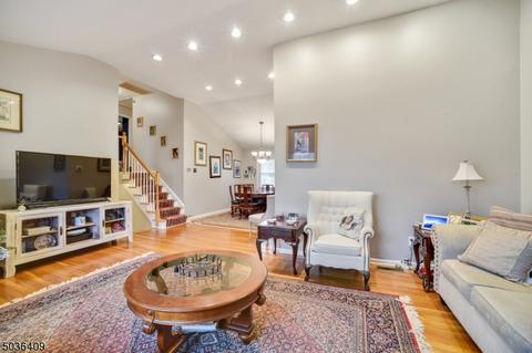 2 Cottage Ln, Springfield, NJ 07081 photo 1