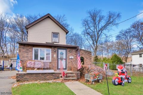 11 Storms Pl, Wanaque Boro, NJ 07420 photo 2