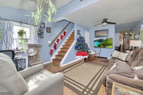 11 Storms Pl, Wanaque Boro, NJ 07420 photo 6