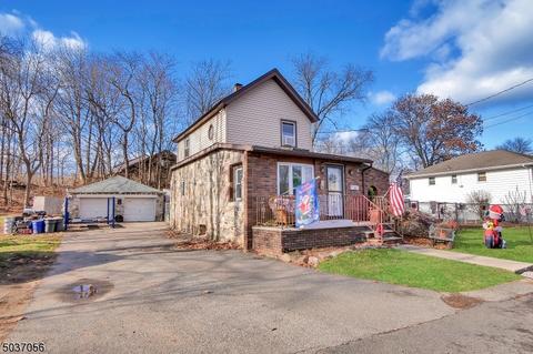 11 Storms Pl, Wanaque Boro, NJ 07420 photo 4