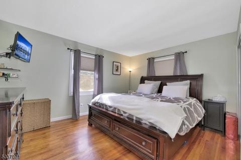 29 Packanack Lake Rd, Wayne, NJ 07470 photo 9
