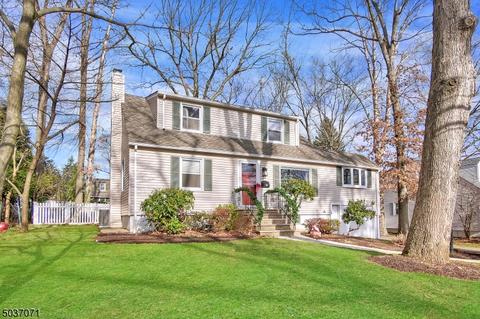 29 Packanack Lake Rd, Wayne, NJ 07470 photo 2