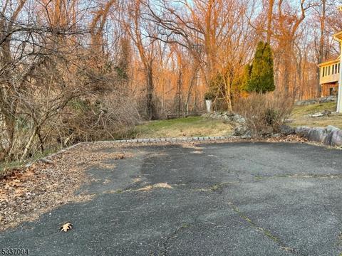 625 Ratzer Rd, Wayne, NJ 07470 photo 6