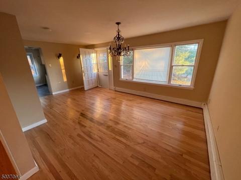 625 Ratzer Rd, Wayne, NJ 07470 photo 8