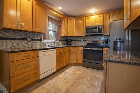311 Cook St, Hackettstown, NJ 07840 photo 8