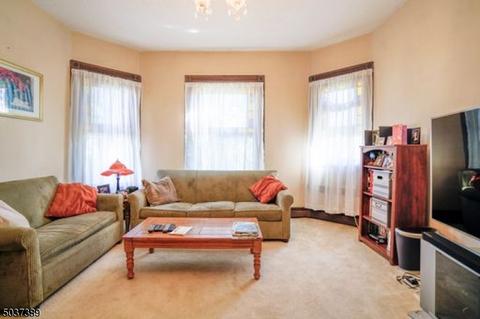 8 E High St, Bound Brook, NJ 08805 photo 18