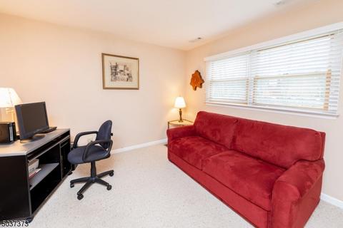 2 Lenox Rd, Wayne, NJ 07470 photo 16