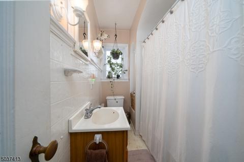 237 W Maple Ave, Bound Brook, NJ 08805 photo 9