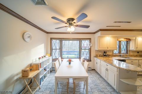 27 Longell Dr, Wayne, NJ 07470 photo 9