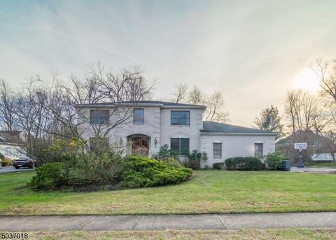 27 Longell Dr, Wayne, NJ 07470 photo 1